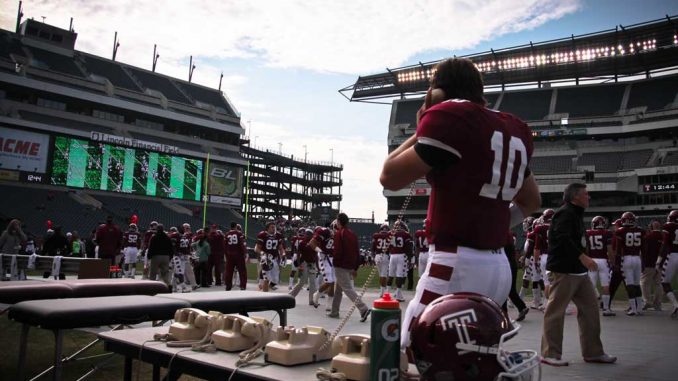 Redshirt-junior quarterback Chris Coyer was pulled for the fourth straight game on Nov. 10. | TIMOTHY VALSHTEIN / TTN