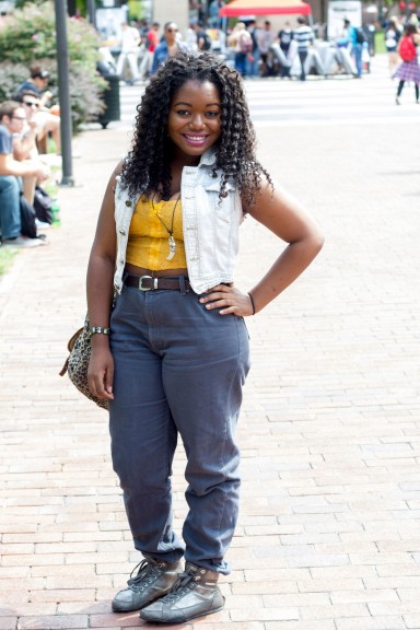 Stephanie Onuaguluchi tries to incorporate her summer wardrobe during fall. | Luis Fernando Rodriguez TTN