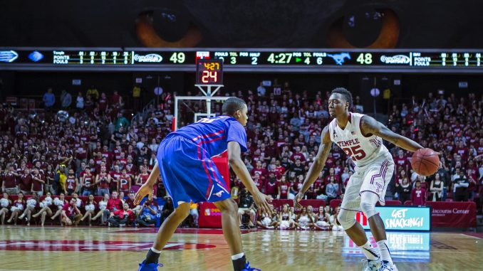 Senior guard Quenton DeCosey sizes up a Southern Methodist defender. | Chip Frenette TTN