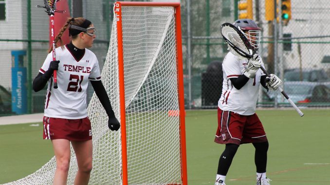 Redshirt-junior goalkeeper Jaqi Kakalecik protects the net in the Owls’ 17-3 loss to No. 8 Florida last Saturday. | Alex Beaufort TTN