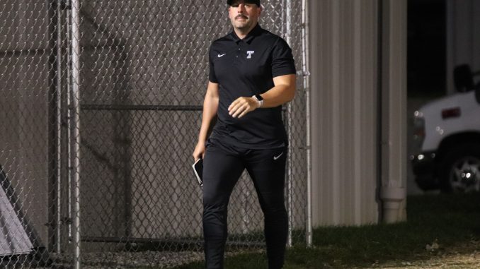 9.28_Sports_BrianRowland_NickDavis