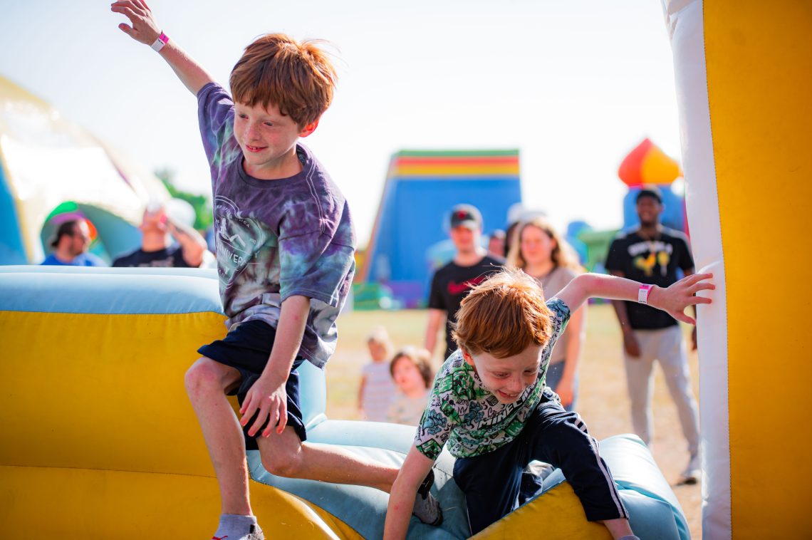 World's largest bounce house opening in Philadelphia Friday - CBS